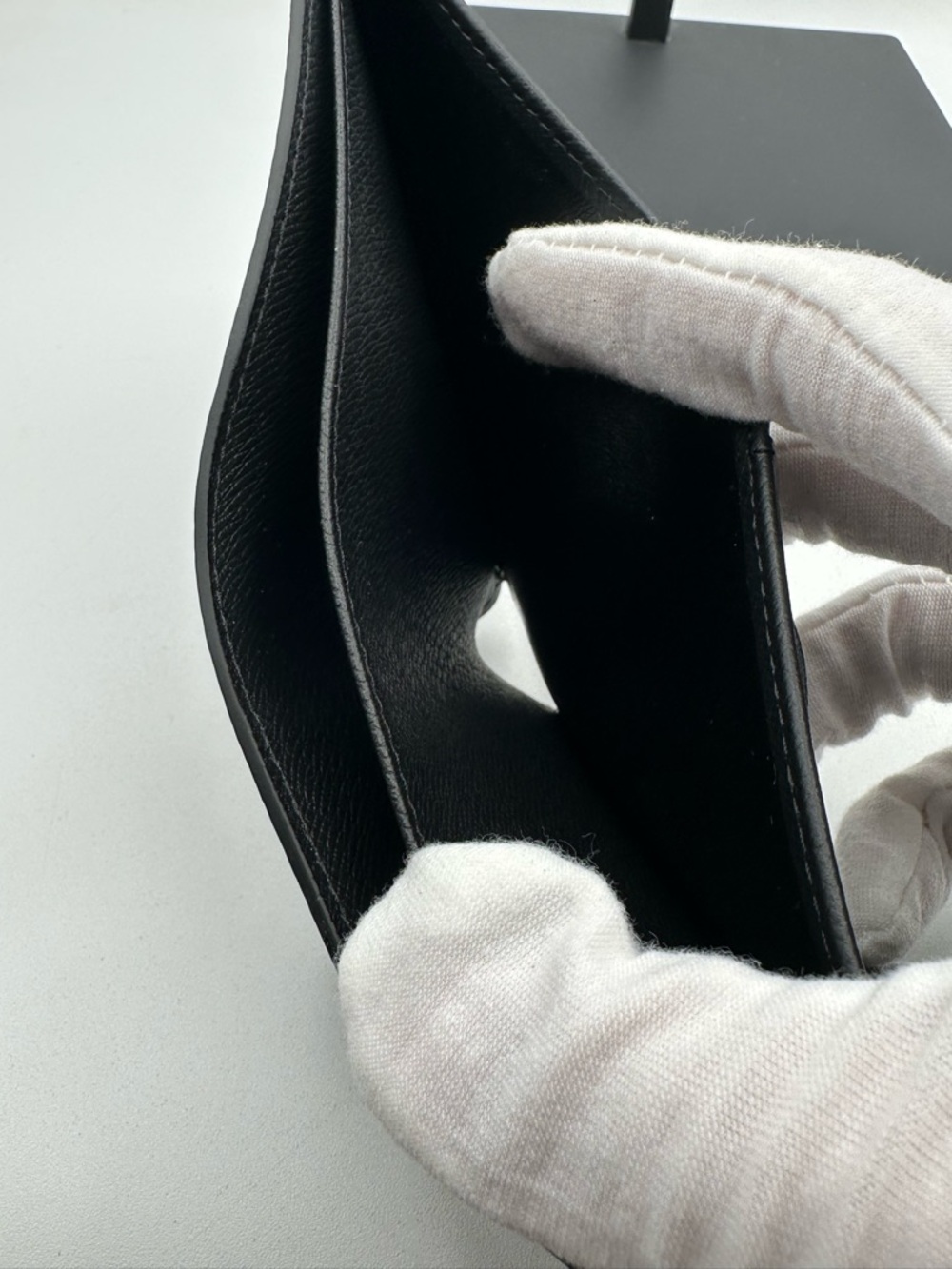 Louis Vuitton Damier Bi Fold Wallet - Picture 14 of 14